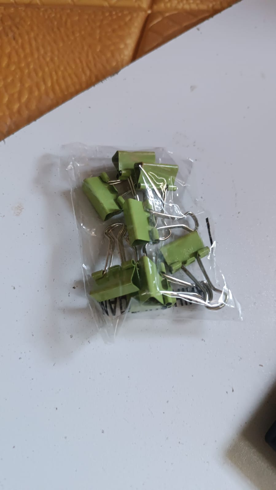 Paper Holding Binder Clips Paper Clips (8 Pcs Set / Mix Color) Paper Holding Binder Clips Paper Clips (8 Pcs Set / Mix Color)